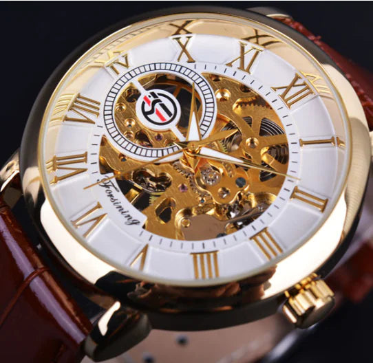 Reloj mecánico para hombre con diseño calado