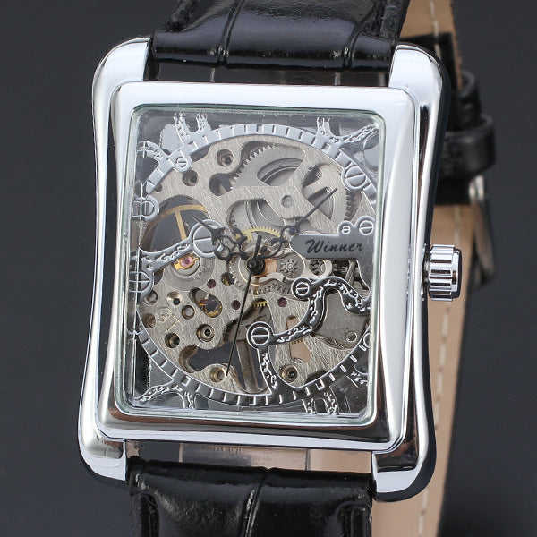 Reloj mecánico para hombre con correa de cuero y diseño calado
