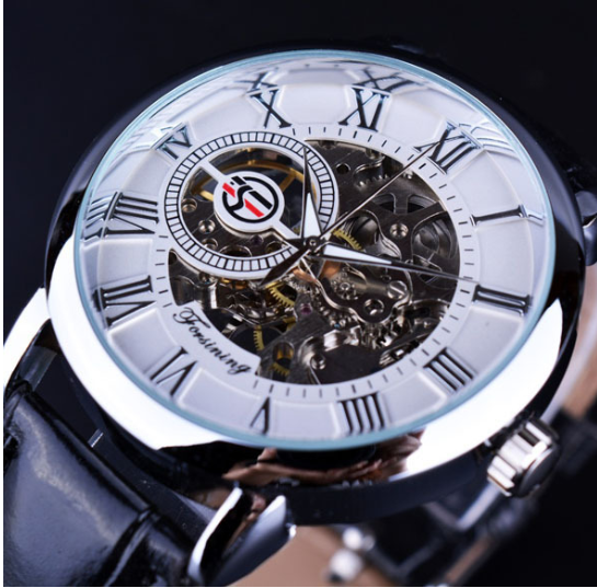 Reloj mecánico para hombre con diseño calado
